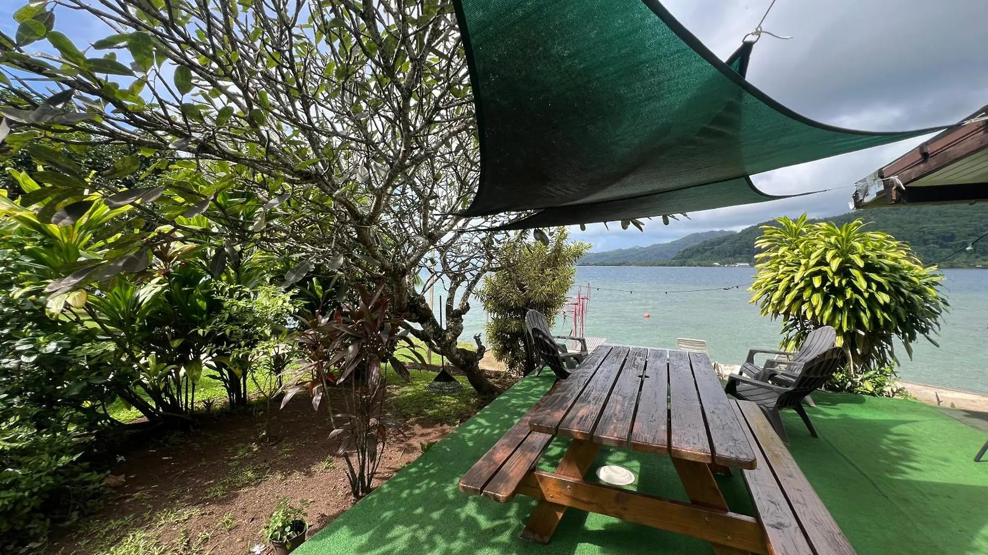 Séjour chez l'habitant Villa De La Baie Raiatea - Bord De Mer Uturoa