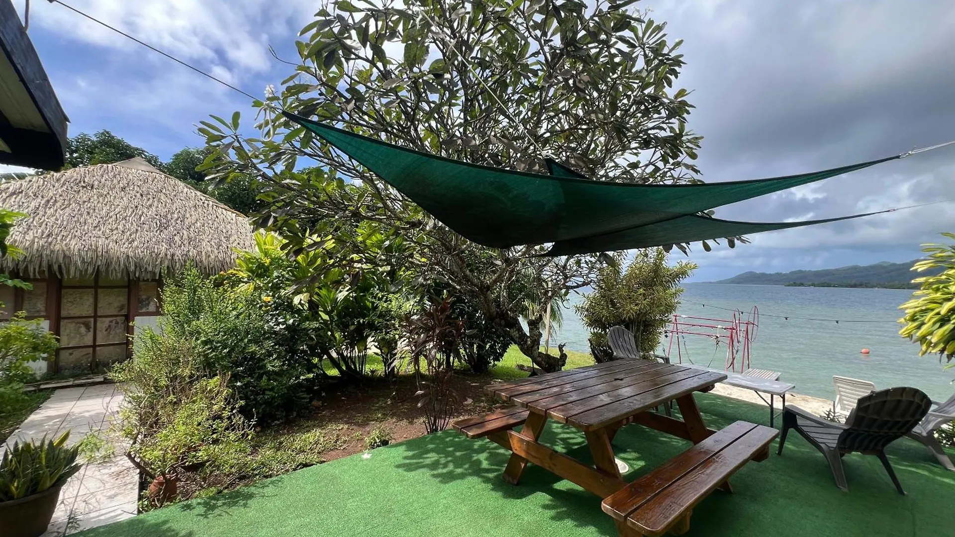 Séjour chez l'habitant Villa De La Baie Raiatea - Bord De Mer Uturoa Polynésie française