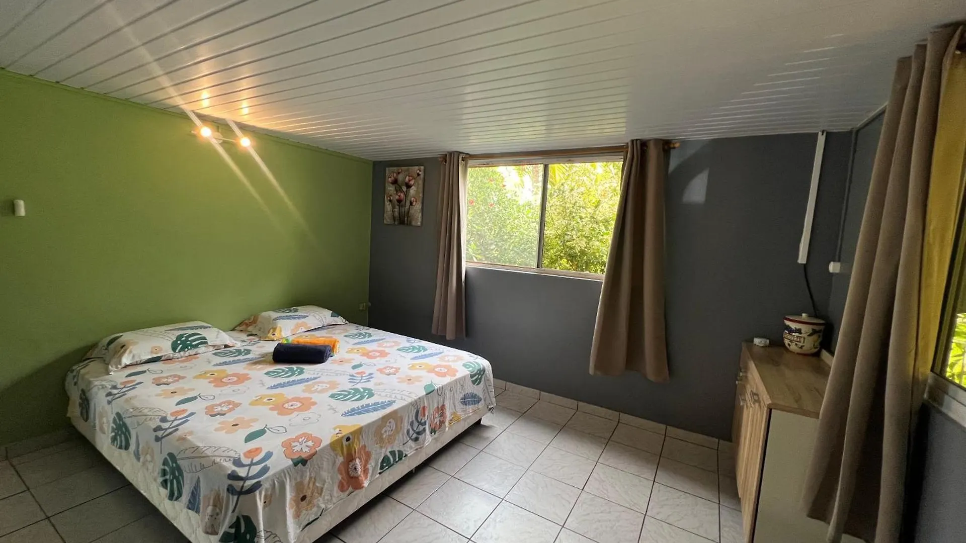 Villa De La Baie Raiatea - Bord De Mer Uturoa Séjour chez l'habitant